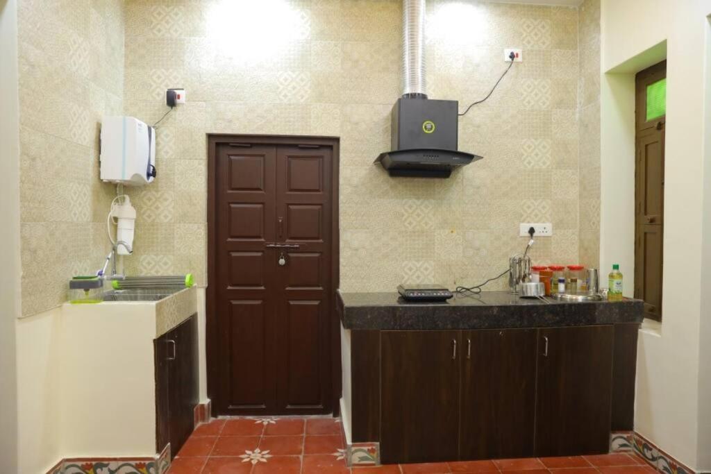 Heritage Home With 2 Bed/2 Bath With Kitchen In A Residential Neighborhood. Madurai Eksteriør bilde