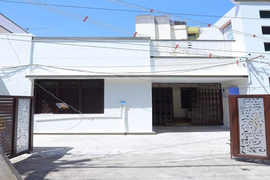 Heritage Home With 2 Bed/2 Bath With Kitchen In A Residential Neighborhood. Madurai Eksteriør bilde