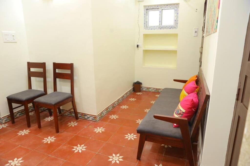 Heritage Home With 2 Bed/2 Bath With Kitchen In A Residential Neighborhood. Madurai Eksteriør bilde