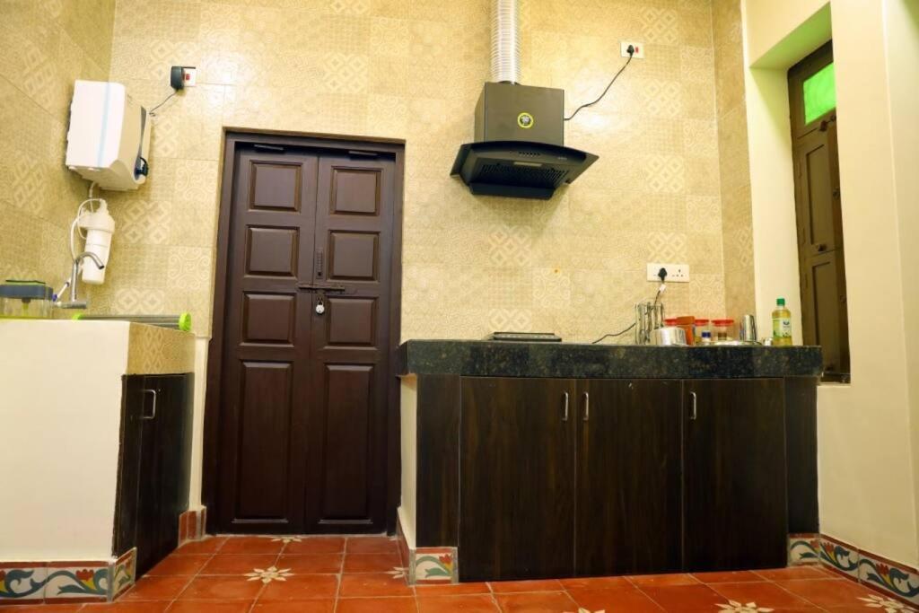 Heritage Home With 2 Bed/2 Bath With Kitchen In A Residential Neighborhood. Madurai Eksteriør bilde